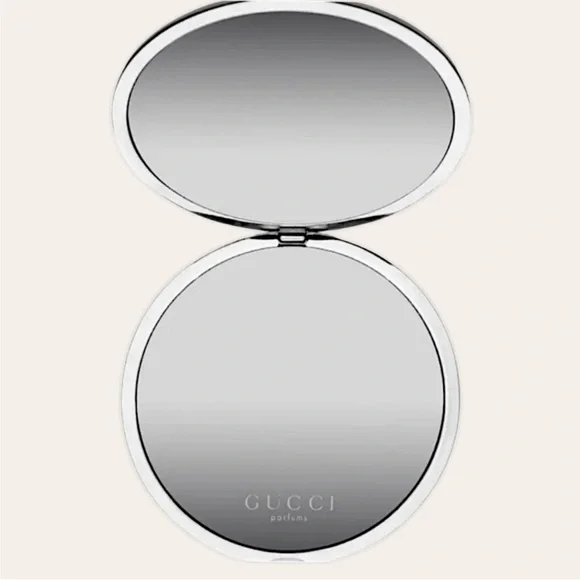 New Gucci Flora Limited Edition Compact Mirror – Silver Floral Engraving - Picture 7 of 11